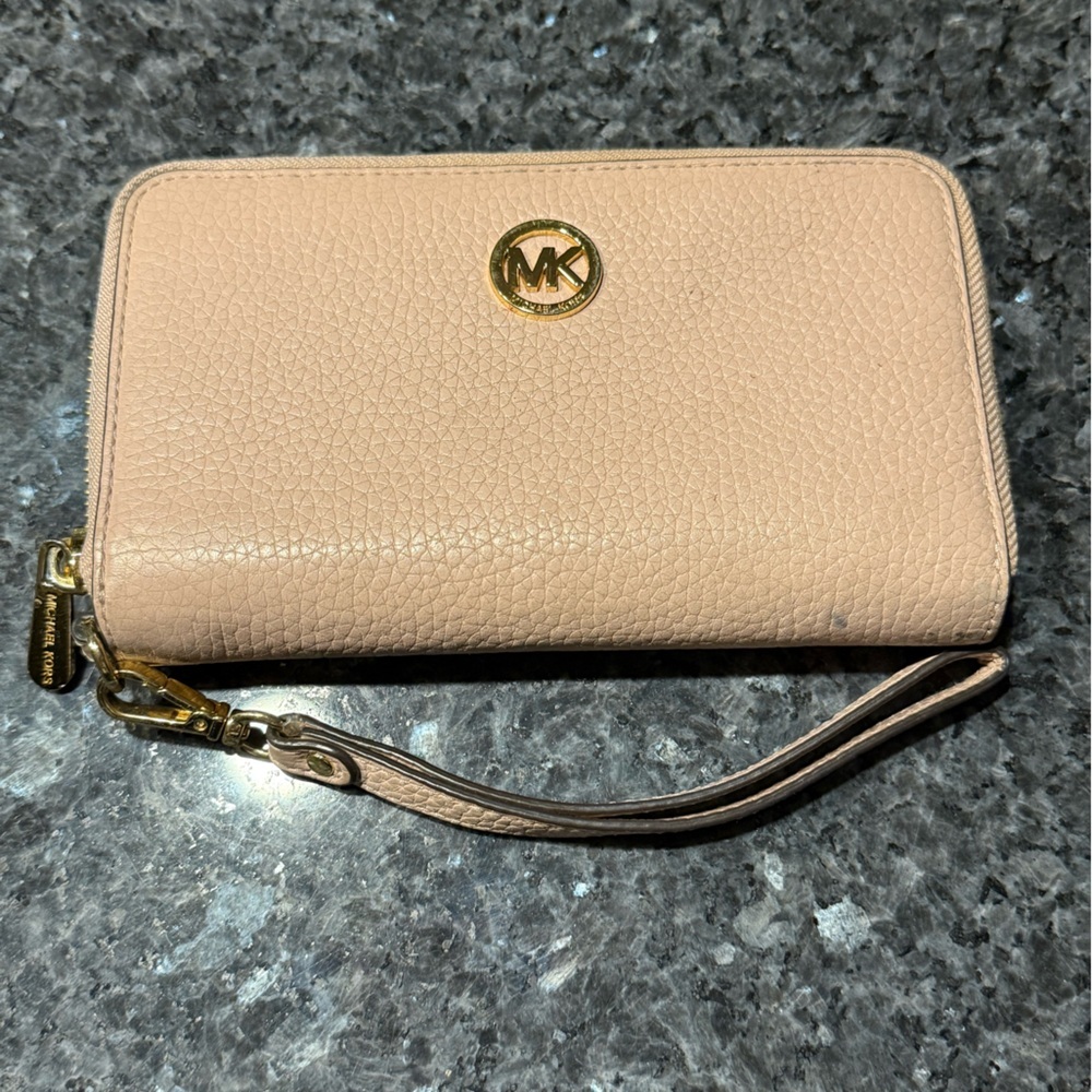 MICHAEL KORS Taupe Pebble Leather Jet Set Travel Zip Around Wallet Wristlet